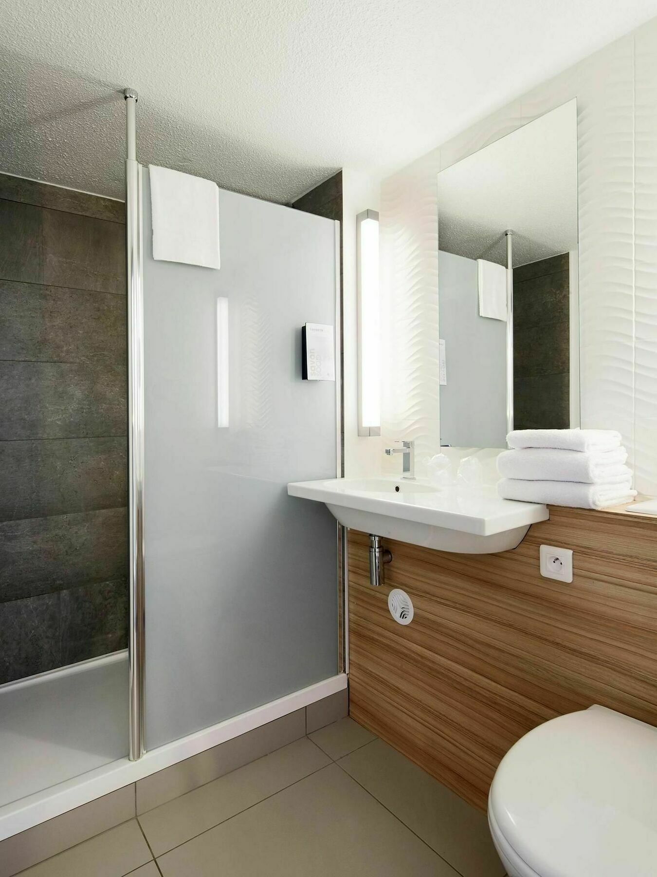 Hotel Campanile Le Mans - Arnage Zewnętrze zdjęcie