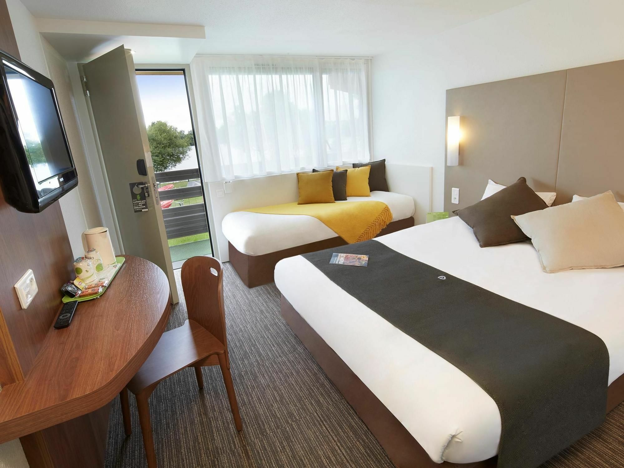 Hotel Campanile Le Mans - Arnage Zewnętrze zdjęcie